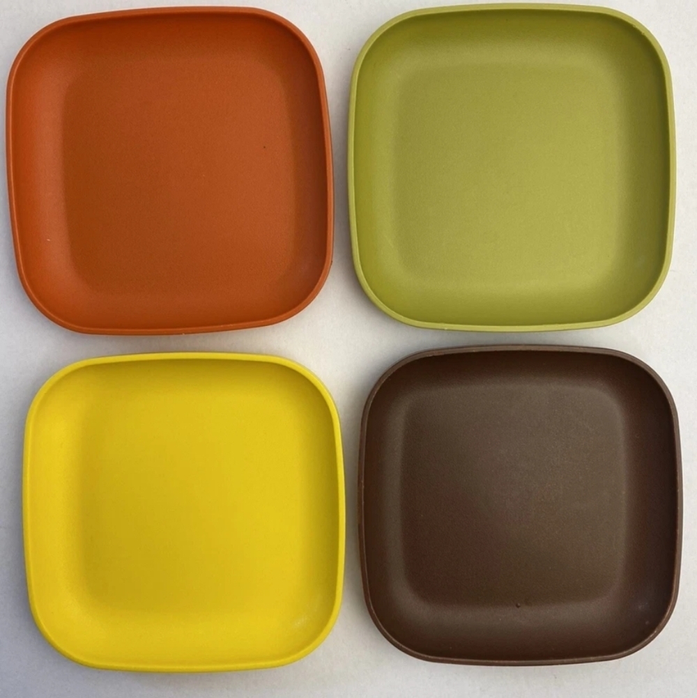 Vintage! Tupperware Tuppertoys Mini Party Time Children's Party Set 4 Plates!